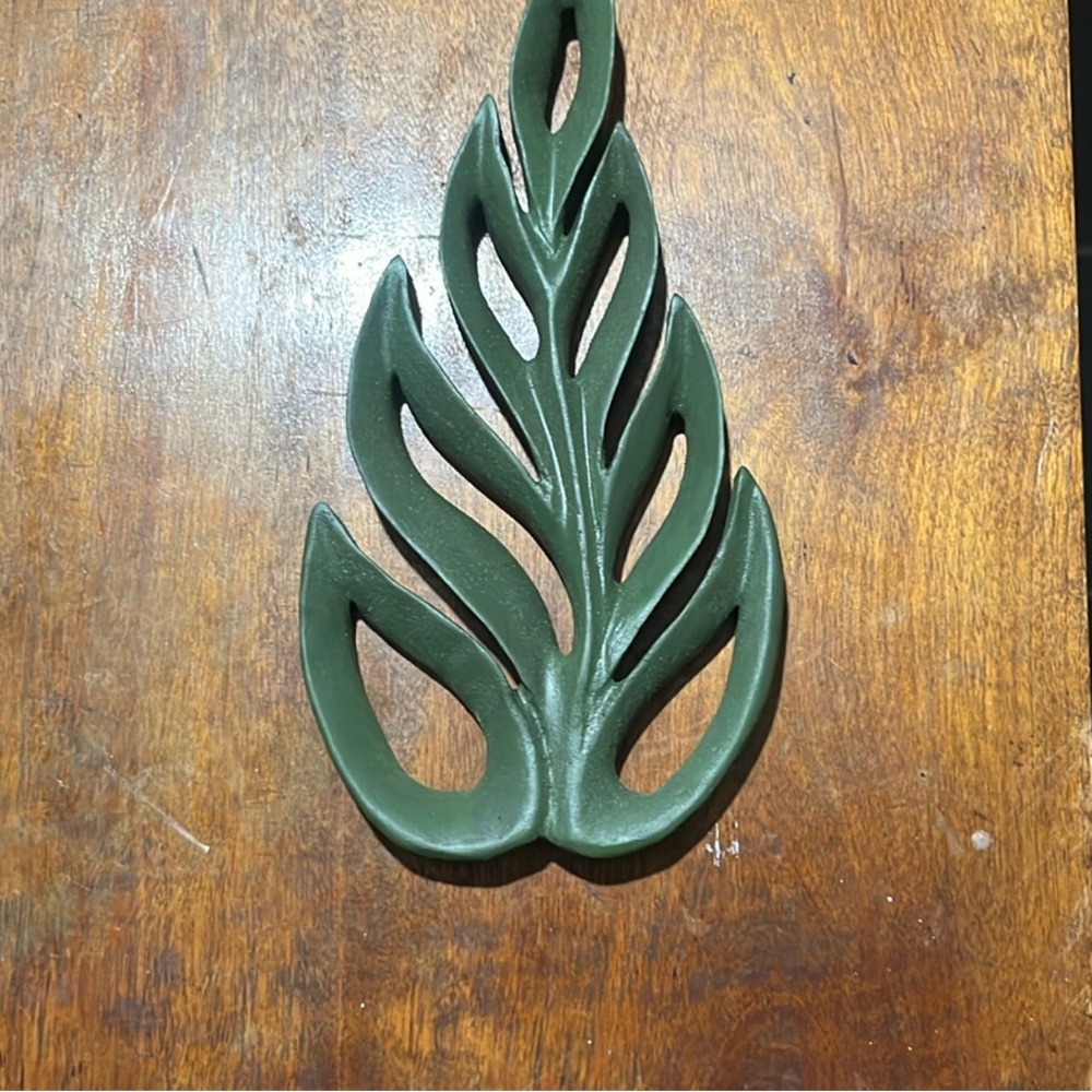Green Leaf Wall Decor